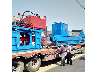 加（jiā）壓（yā）廢紙板打包機