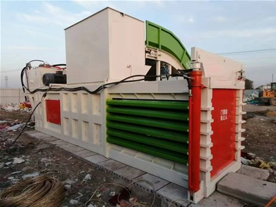 簡單講解廢紙板打包機有哪些（xiē）優勢呢